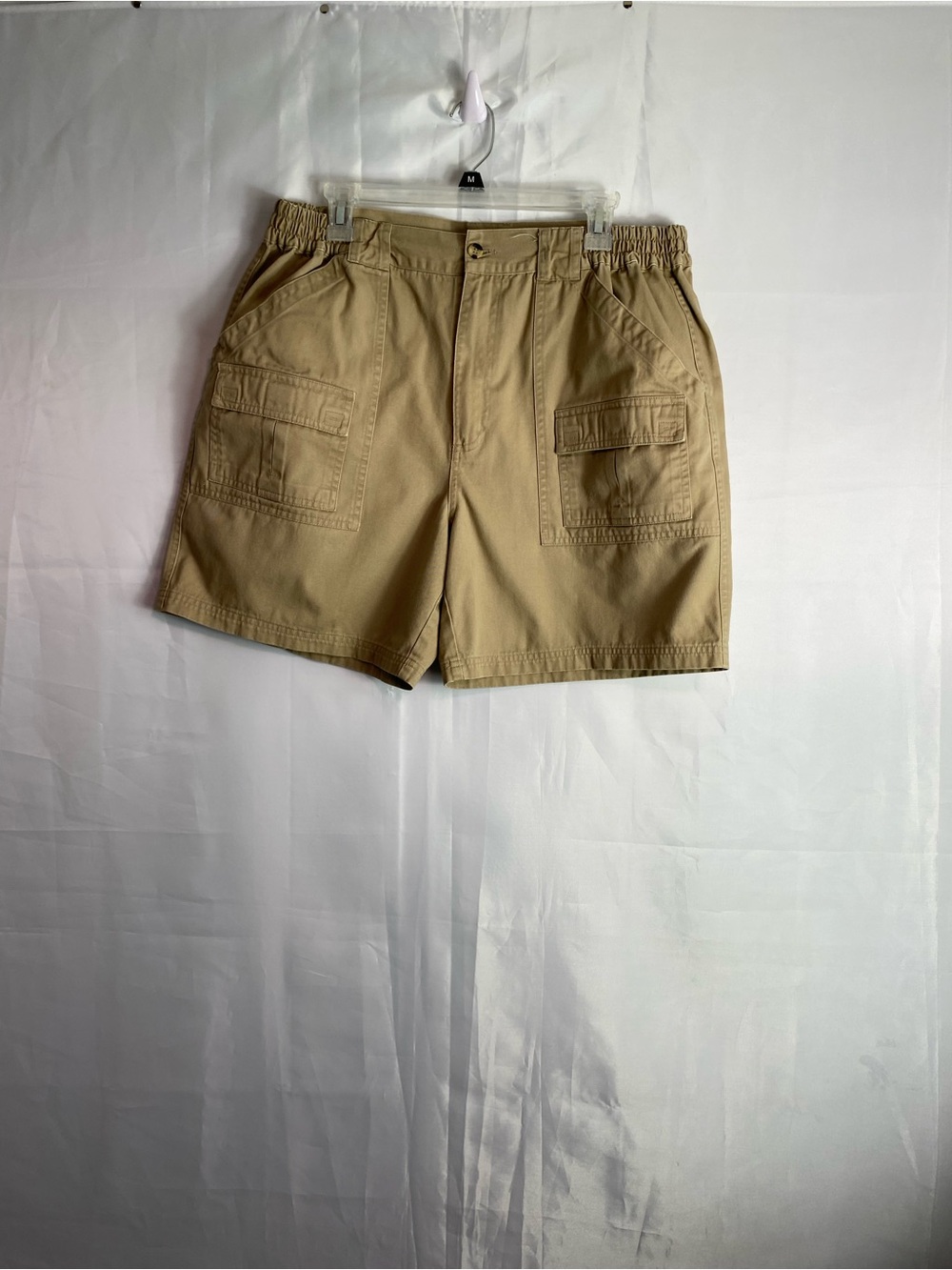 Relaxed Fit Men's Tan Cargo Shorts with Utility Pockets